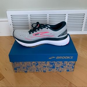 Brooks Glycerin 19 - Brand new with box